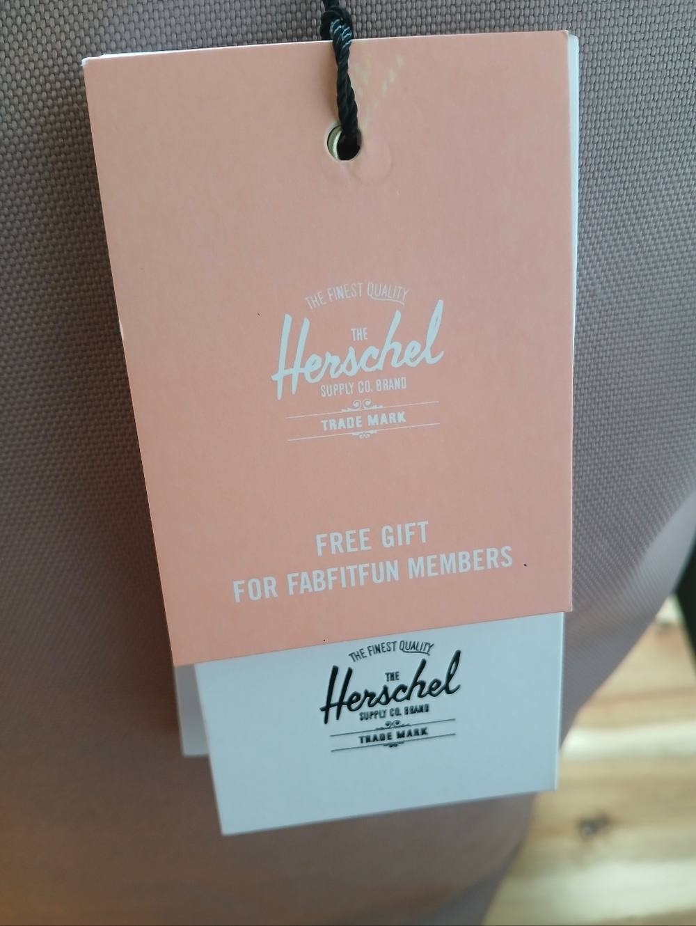 Herschel Supply Co. Mica Tote in Ash Rose Durable Polyester Zip Top Shoulder Bag - Picture 6 of 6